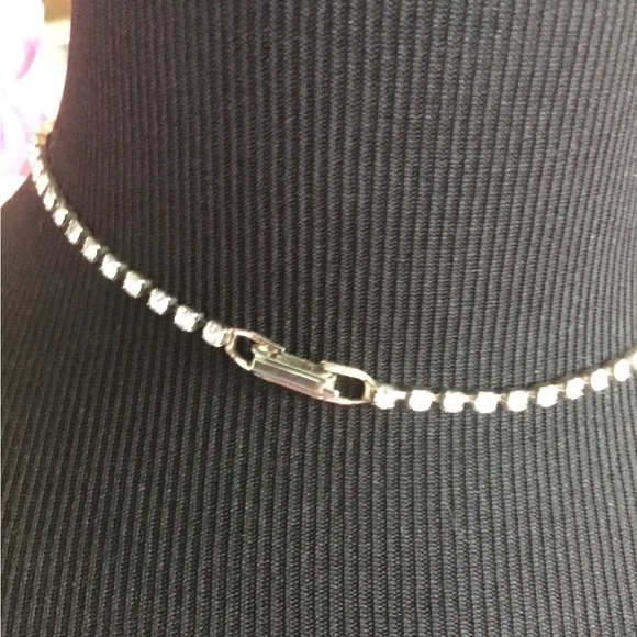 Fuchsia Pink Rhinestone Crystal Pendant Necklace 💖 EUC 💖 - Picture 9 of 10